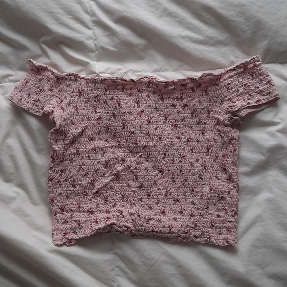 Chandail over the sholder - Picture 2 of 2